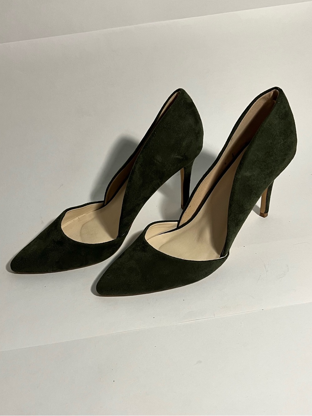 💚 Halston Green Suede Stilettos